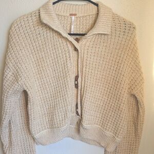 Free People cream cropped cardigan